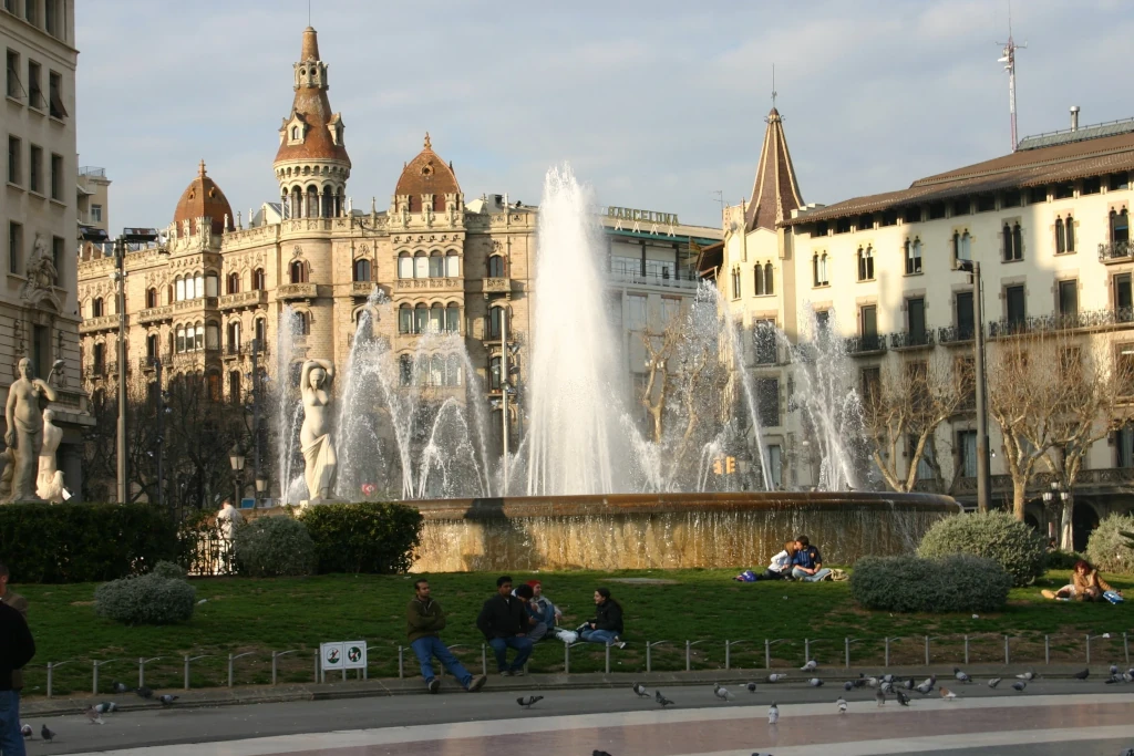 http://Plaça%20Catalunya